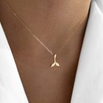 گردنبند دم وال کشیده