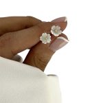 گوشواره صدفی (گل اطلسی)