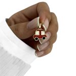 آویزماشین قرمز