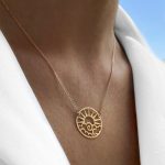 گردنبند ابر و خورشید