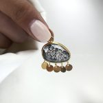 اویز کوارتز ذغالی