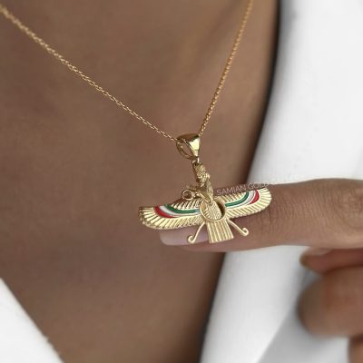 آویز فروهر با پرچم ایران