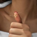 گردنبند لی لی